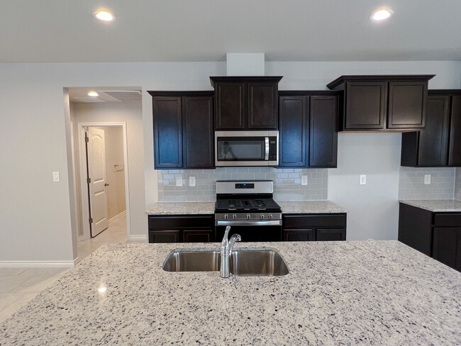 Foto del edificio - 7538 Breese Ln
