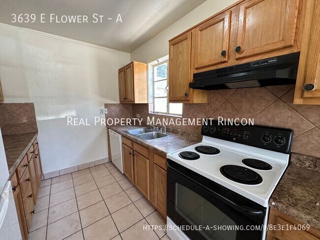 Building Photo - 3639 E Flower St
