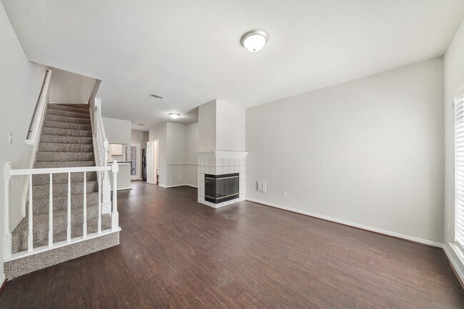 Foto del edificio - 2930 Grants Lake Blvd