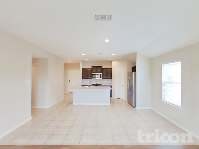 Building Photo - 10502 Ft Cibolo Trl