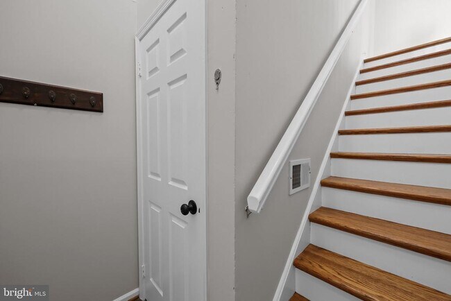 Building Photo - 3004 Danbury Ct