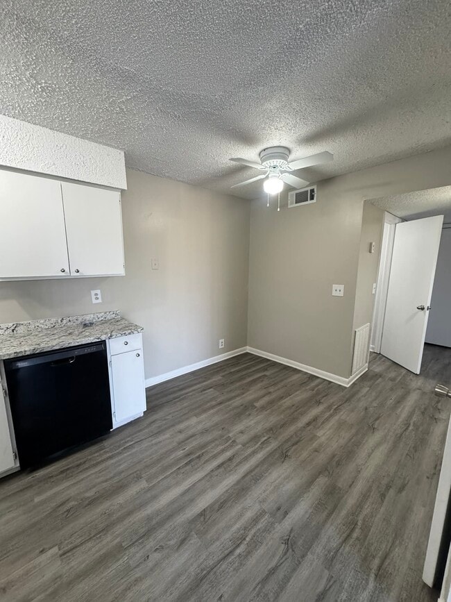 2 Bed Dinning Room - Horizon Park Apartments