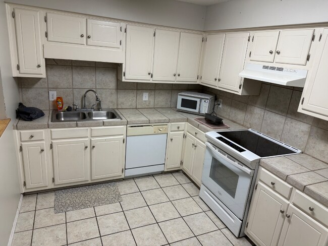 Foto del edificio - 720 Coventry Ln