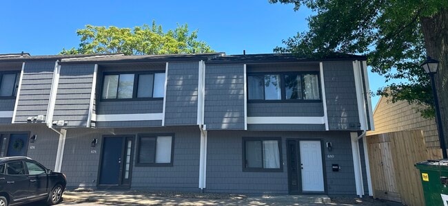 Parking Lot View - Akron U Townhomes - Student Housing