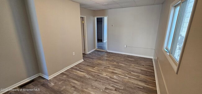 Building Photo - 510 N Bromley Ave