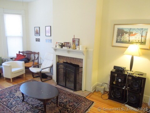 Foto del edificio - 127 Dwight St