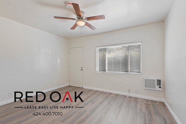 Foto del edificio - ~1 Month FREE + $200 OFF~ Delightful Studi...