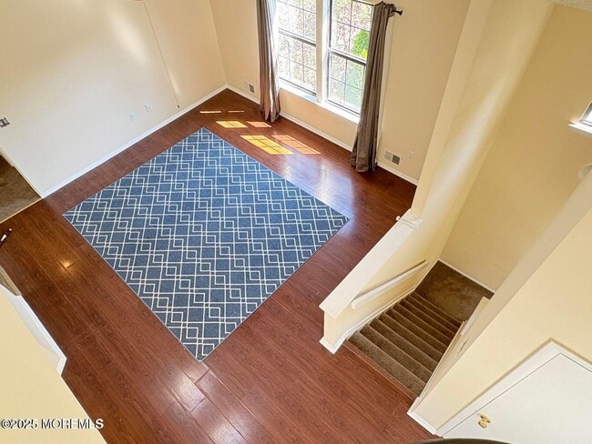 Foto del edificio - 702 Goldthread Ct