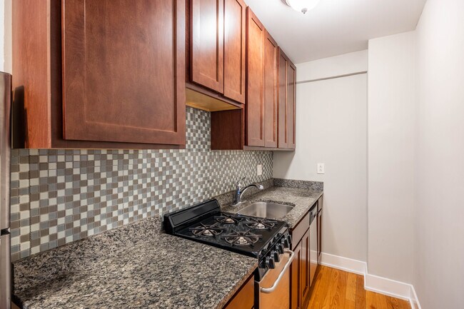 Foto del edificio - 435 W Roscoe St