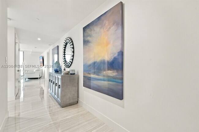 Foto del edificio - 730 N Ocean Blvd