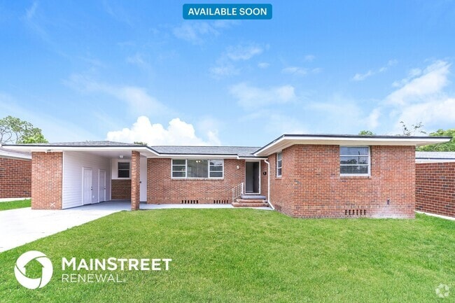 Building Photo - 6603 Syringa Ln