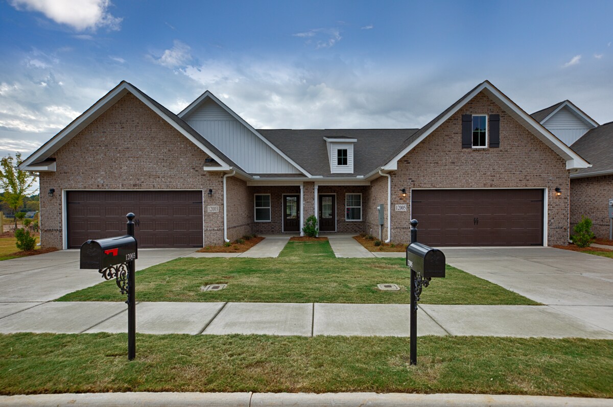 Twin Oaks Townhomes 12002 Meadow Place Ln Madison, AL