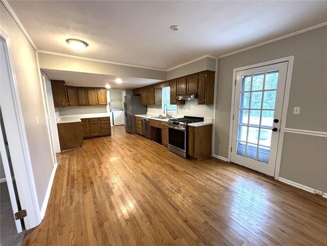 Building Photo - 558 Dorsey Cir SW