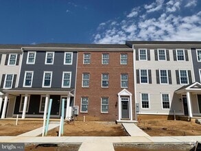 Building Photo - 854 Mapleton Ave