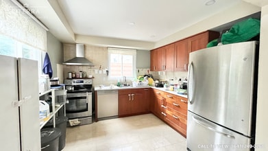 Building Photo - 16 Candlewood Crt