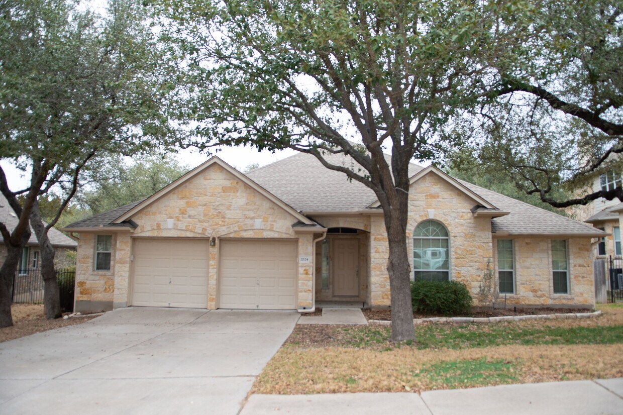 22124 Rose Grass Ln, Spicewood, TX 78669 House Rental in Spicewood