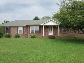 Building Photo - 919 Jester Ct