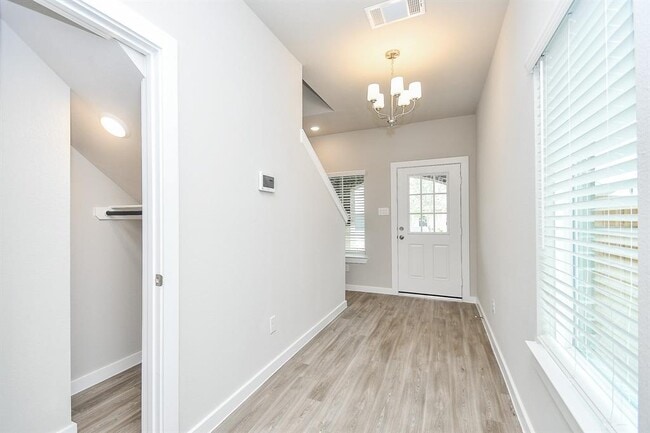 Building Photo - 21626 Coral Mist Dr