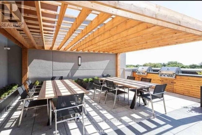 Building Photo - 320 Plains Rd E