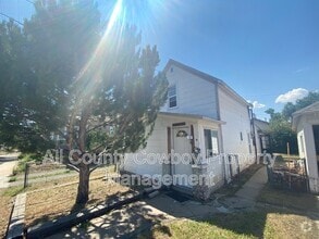 Building Photo - 510 E Lewis St