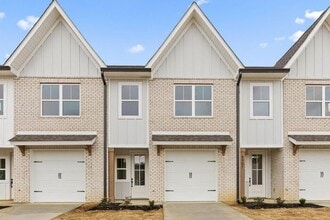 Building Photo - 8807 James Crk Dr