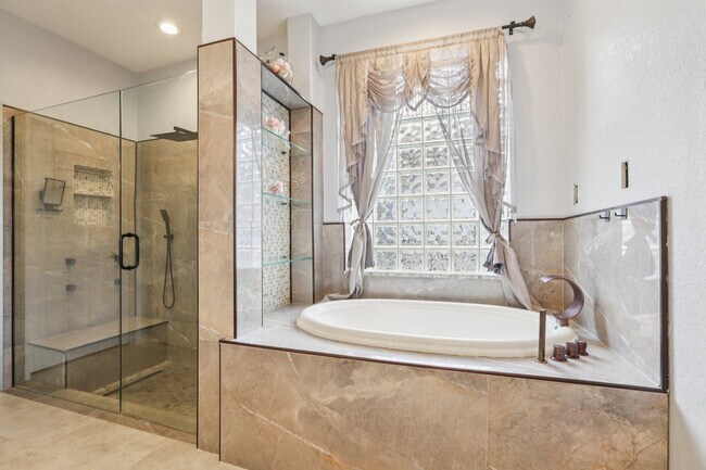 Foto del edificio - 10435 Deerberry Dr