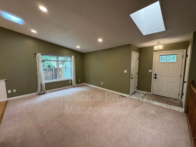 Foto del edificio - 203 Saddlemountain Rd