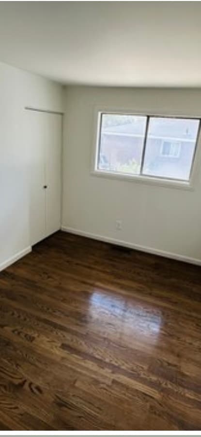 Building Photo - 1650 W 21st Ave