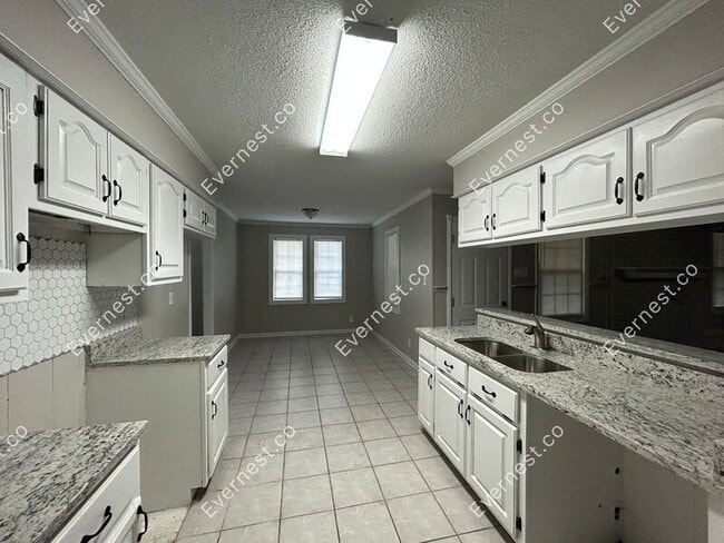 Building Photo - 3125 Walpole Ave
