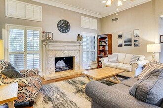 Building Photo - 3601 Medford Ct