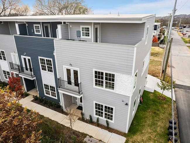 Photo - 192 Duke St Townhome