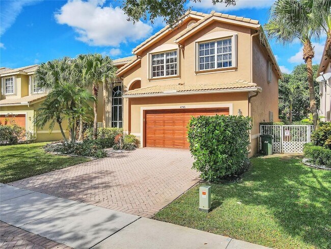 Foto del edificio - 4795 S Classical Blvd