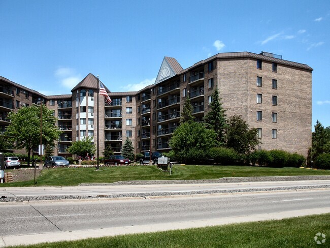 Kenzington Condominiums
