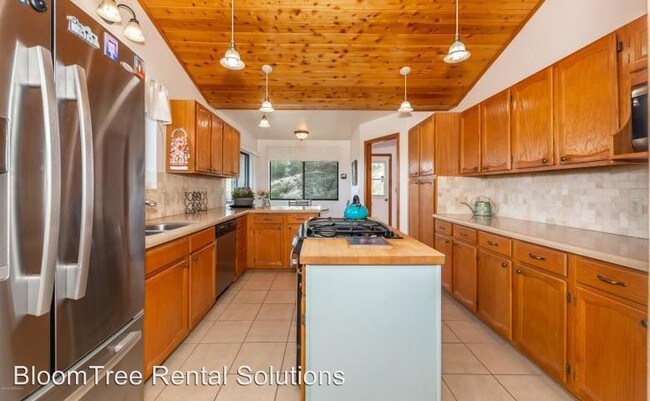 Foto del edificio - 3 br, 2 bath House - 1962 Sunnyside