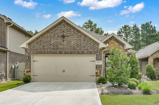 Building Photo - 16427 Rosary Pea Pl