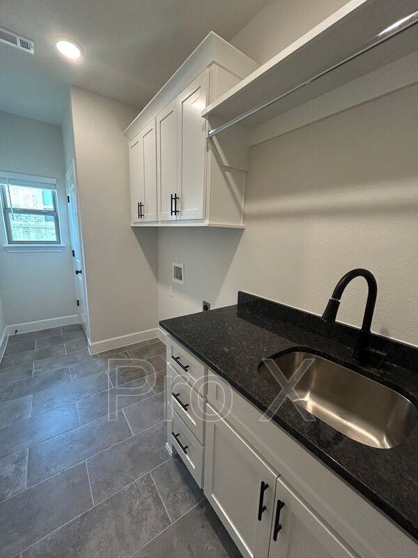 Foto del edificio - 2212 Salmon St