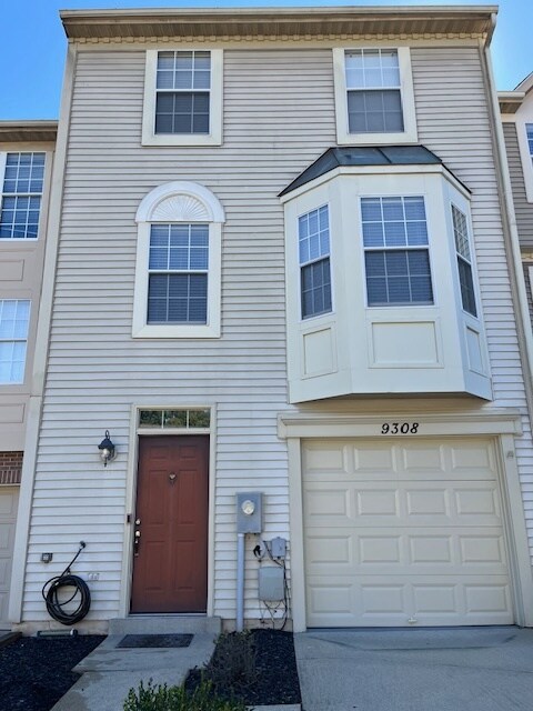 Front of House - 9308 Steeple Ct
