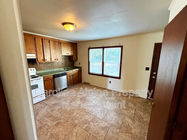 Foto del edificio - 229 W Kerr St