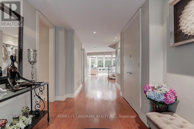 Building Photo - 35 Gardiner Rd