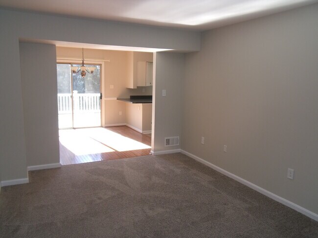 Foto del edificio - 160 Crown Pointe Dr