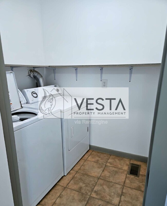 Building Photo - 326 New Salem Rd