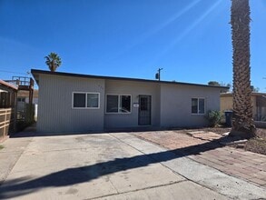 Building Photo - 424 N Minnesota St