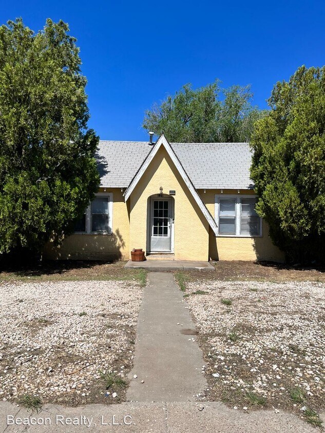 220 S Avenue J, Portales, NM 88130 House Rental in Portales, NM
