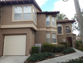 Building Photo - 175 Pasto Rico