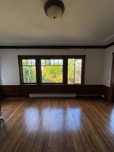 Living room - 344 40th St