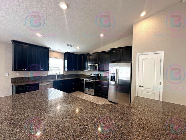 Foto del edificio - Welcome to your dream home in Spanish Springs, nestled off the serene Calle de la Plata.  2 Year ...