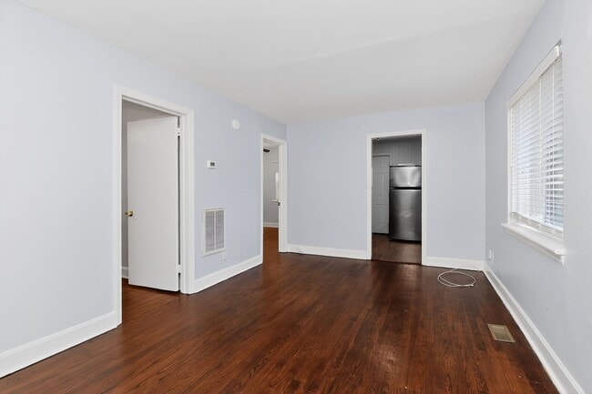 Foto del edificio - Cozy 2 Bedroom Duplex Close to NoDa!