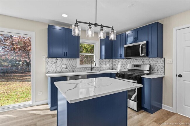 Foto del edificio - 17740 Clyde Ave