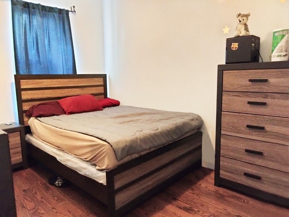 Building Photo - 132 66th St