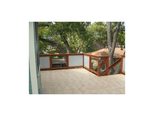 Foto del edificio - 407 W 35th St